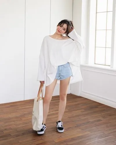 1001 cách mix đồ mùa hè đẹp với quần short jeans