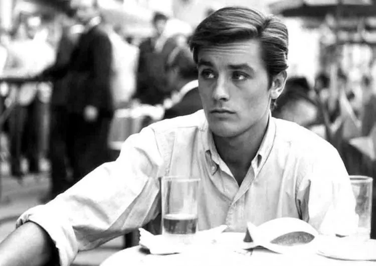 Alain Delon: biểu tượng “bất hảo” của thời trang thập niên 60s