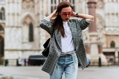 Áp dụng 6 nguyên tắc phối màu quần áo sau để trở thành một fashionista thực thụ nhé