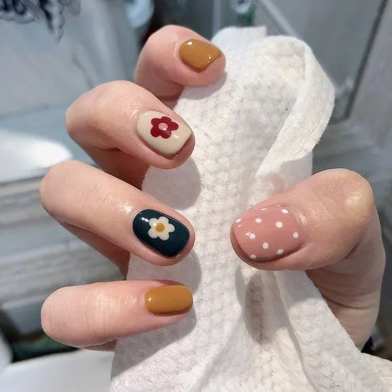 Các mẫu nail đơn giản dễ thương cho cô nàng bánh bèo nữ tính