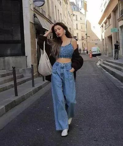 Cách mặc quần jean ống rộng chuẩn như fashionista