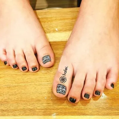 Chuẩn bohemian với bộ nail hoạ tiết thổ cẩm siêu ấn tượng