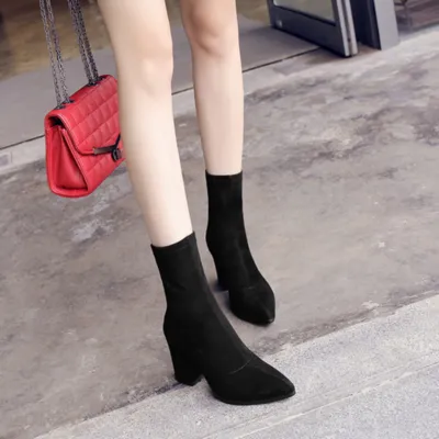 Cùng khám phá bí kíp phối đồ với boots cho các nàng chân ngắn ngay nào!