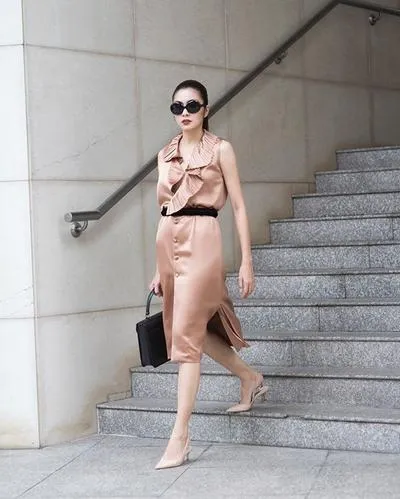 Đầm tông màu beige – Gam màu thời thượng không thể thiếu trong tủ đồ của nàng!