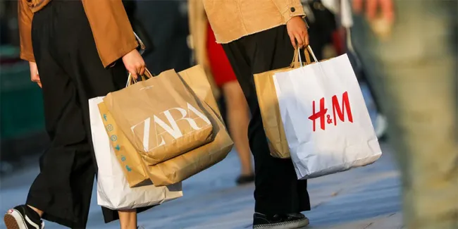 Fast fashion là gì? Thời trang phong cách Fast fashion hot tại Việt Nam