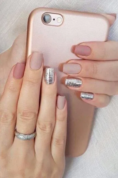 Gợi ý sương sương cho nàng vài mẫu nail phối màu theo đúng xu hướng hiện nay