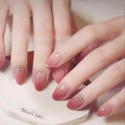 Gợi ý sương sương cho nàng vài mẫu nail phối màu theo đúng xu hướng hiện nay