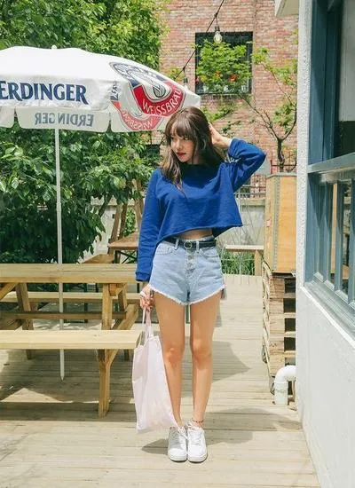 Gợi ý tips mix đồ áo croptop siêu đẹp cho các cô nàng sành điệu