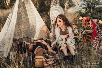 Mẹo mix đồ Bohemian độc đáo cho cô nàng phóng khoáng