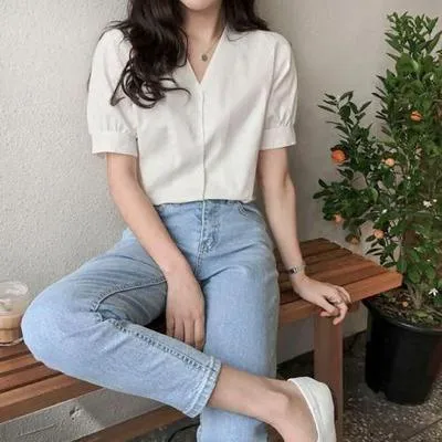 Mix đồ ngày thu chuẩn Hàn với áo blouse ai diện cũng xinh đúng điệu