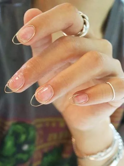 Muôn vàn mẫu nail đẹp “ngất ngây con gà tây” cho nàng điệu đà đi ăn cưới