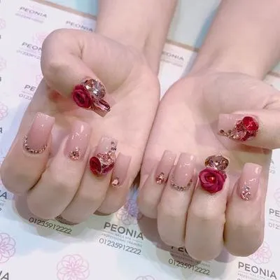 Muôn vàn mẫu nail đẹp “ngất ngây con gà tây” cho nàng điệu đà đi ăn cưới