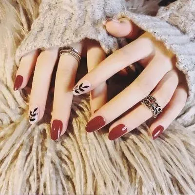 Muôn vàn mẫu nail đẹp “ngất ngây con gà tây” cho nàng điệu đà đi ăn cưới