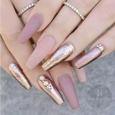 Muôn vàn mẫu nail đẹp “ngất ngây con gà tây” cho nàng điệu đà đi ăn cưới