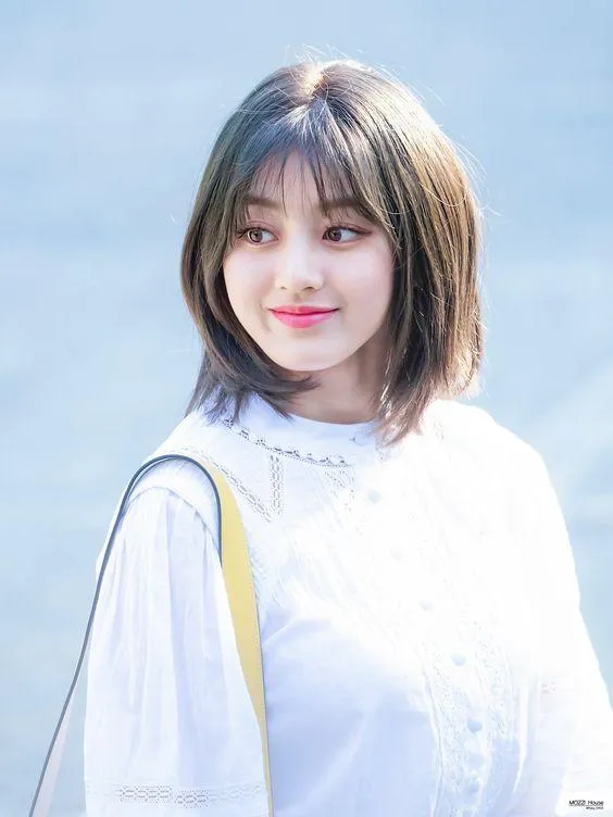 Nhìn Jihyo (TWICE) để học lỏm những kiểu tóc cho mặt tròn quyến rũ