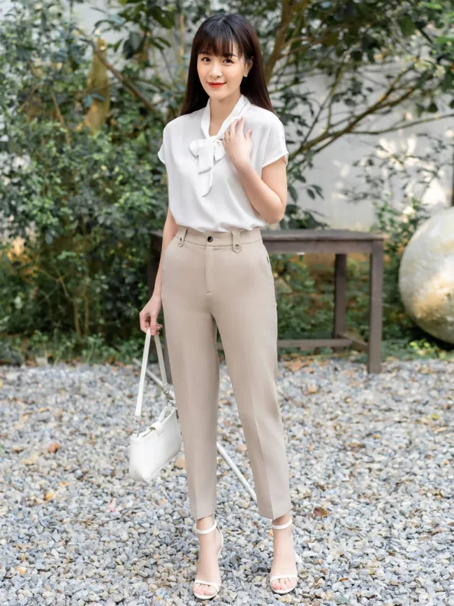 Nữ mặc quần tây mang giày gì để toát lên khí chất fashionista?