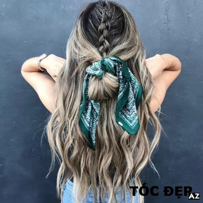 [Review] Các kiểu tết tóc dài đẹp cho nữ theo phong cách thời trang Boho độc đáo