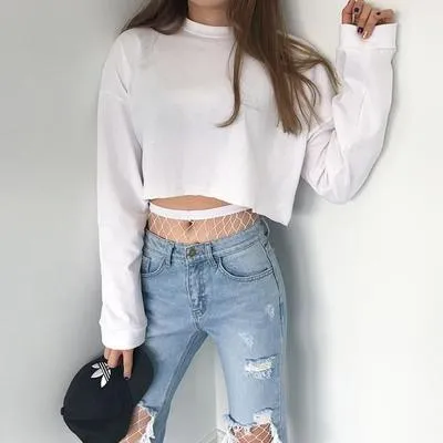 Thiên biến vạn hóa cùng những cách phối đồ với áo croptop năng động