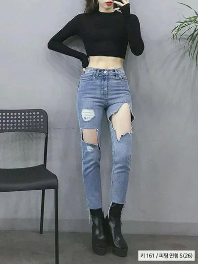 Thiên biến vạn hóa cùng những cách phối đồ với áo croptop năng động