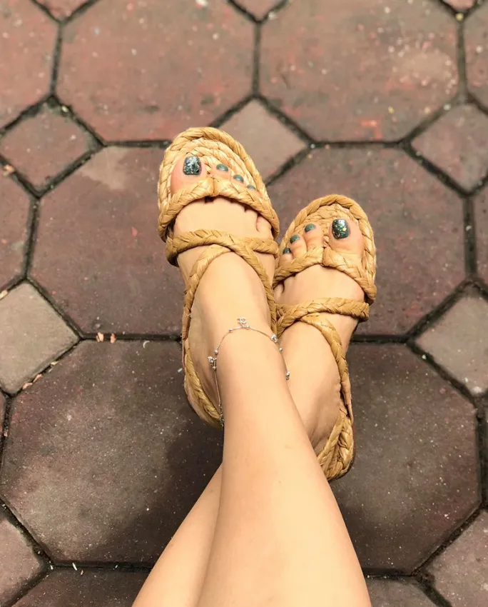 Top 10 Địa chỉ mua sandal không đụng hàng uy tín nhất ở Hà Nội