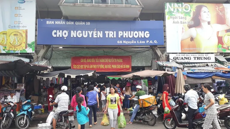 Top 10 khu chợ bán đồ cũ chất lượng nhất Sài Gòn