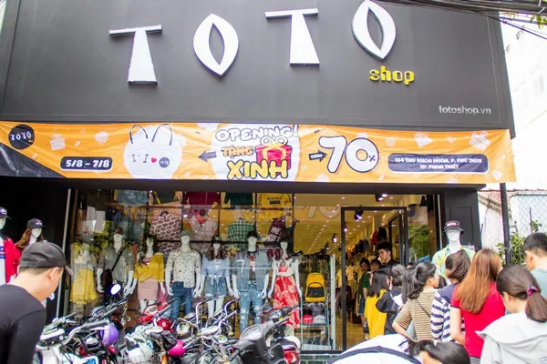 Top 12 shop áo thun nam đẹp, thương hiệu uy tín tại TPHCM