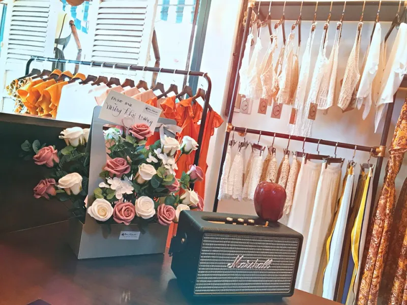 Top 16 shop thời trang phong cách Retro, Vintage cổ điển đẹp chất nhất ở TP.HCM