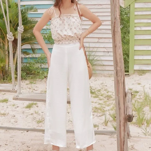 Tuyệt chiêu phối đồ với quần culottes trắng chắc chắn phải biết