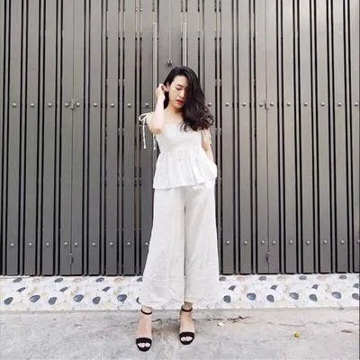 Tuyệt chiêu phối đồ với quần culottes trắng chắc chắn phải biết