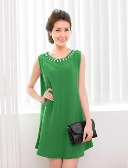 Vì sao đầm công sở oversize được phụ nữ thời thượng ưa chuộng